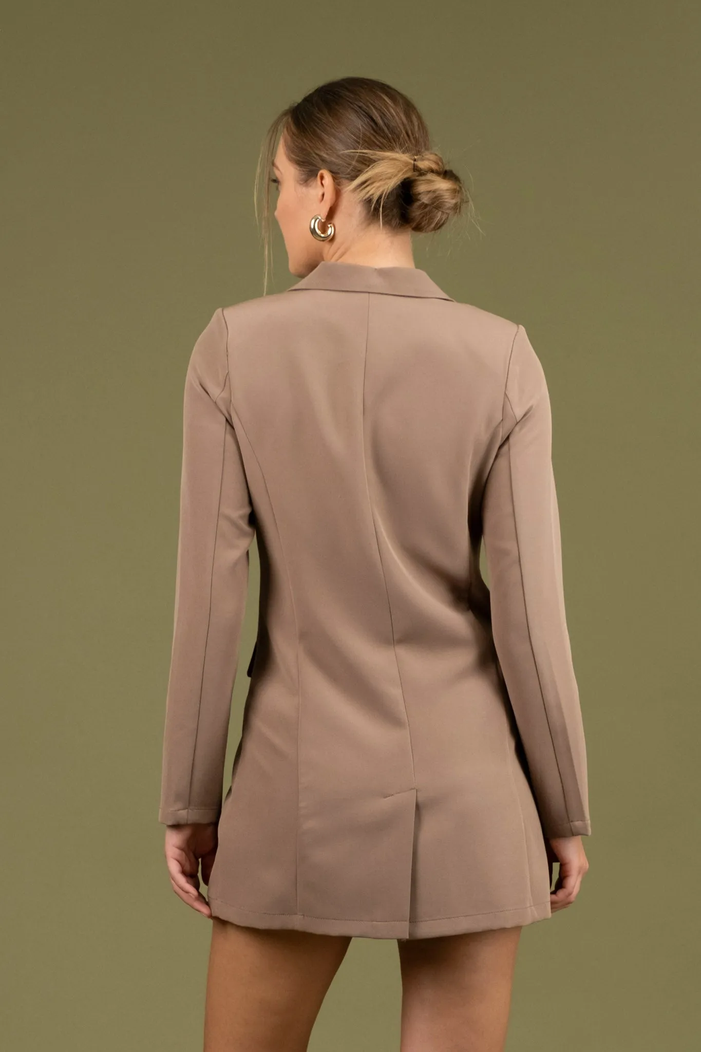 COLLARED BUTTON FRONT LONG SLEEVE TUNIC BLAZER
