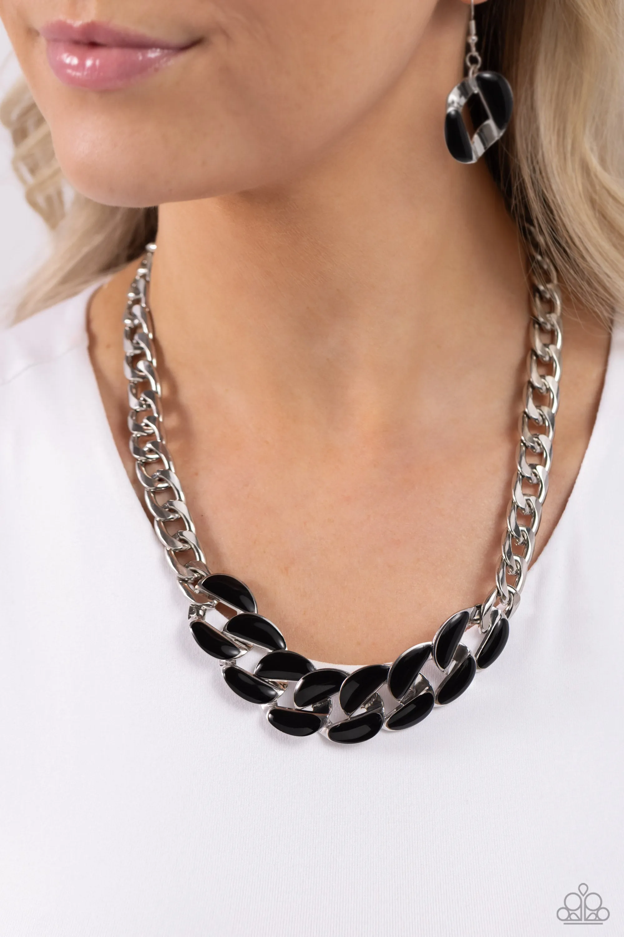CURB Craze - Black Paparazzi Accessories