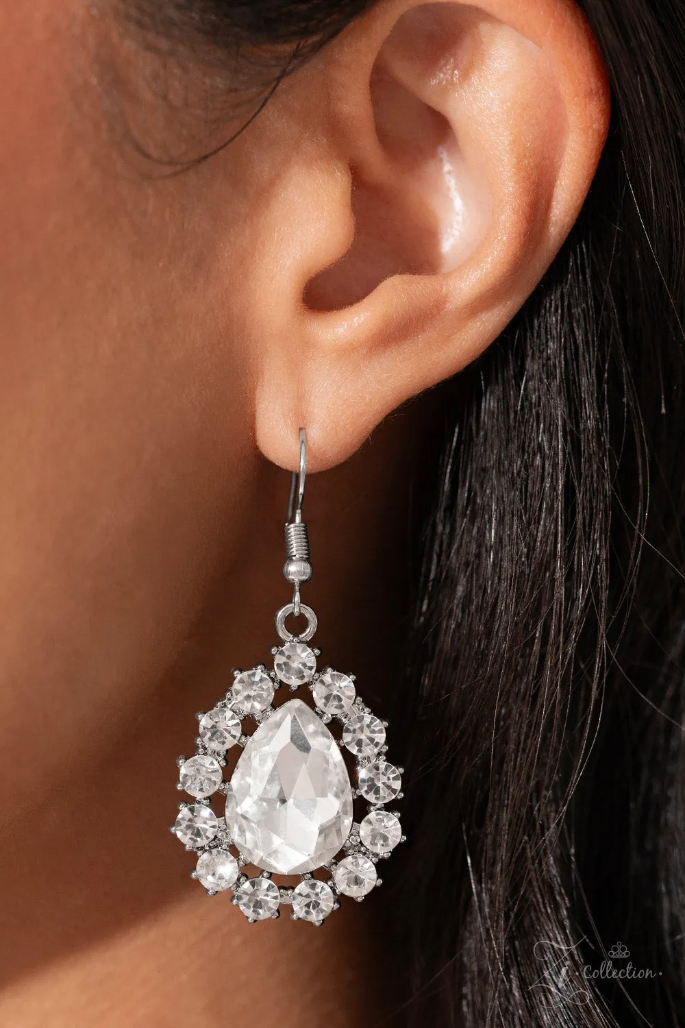 Everlasting-White Paparazzi Accessories