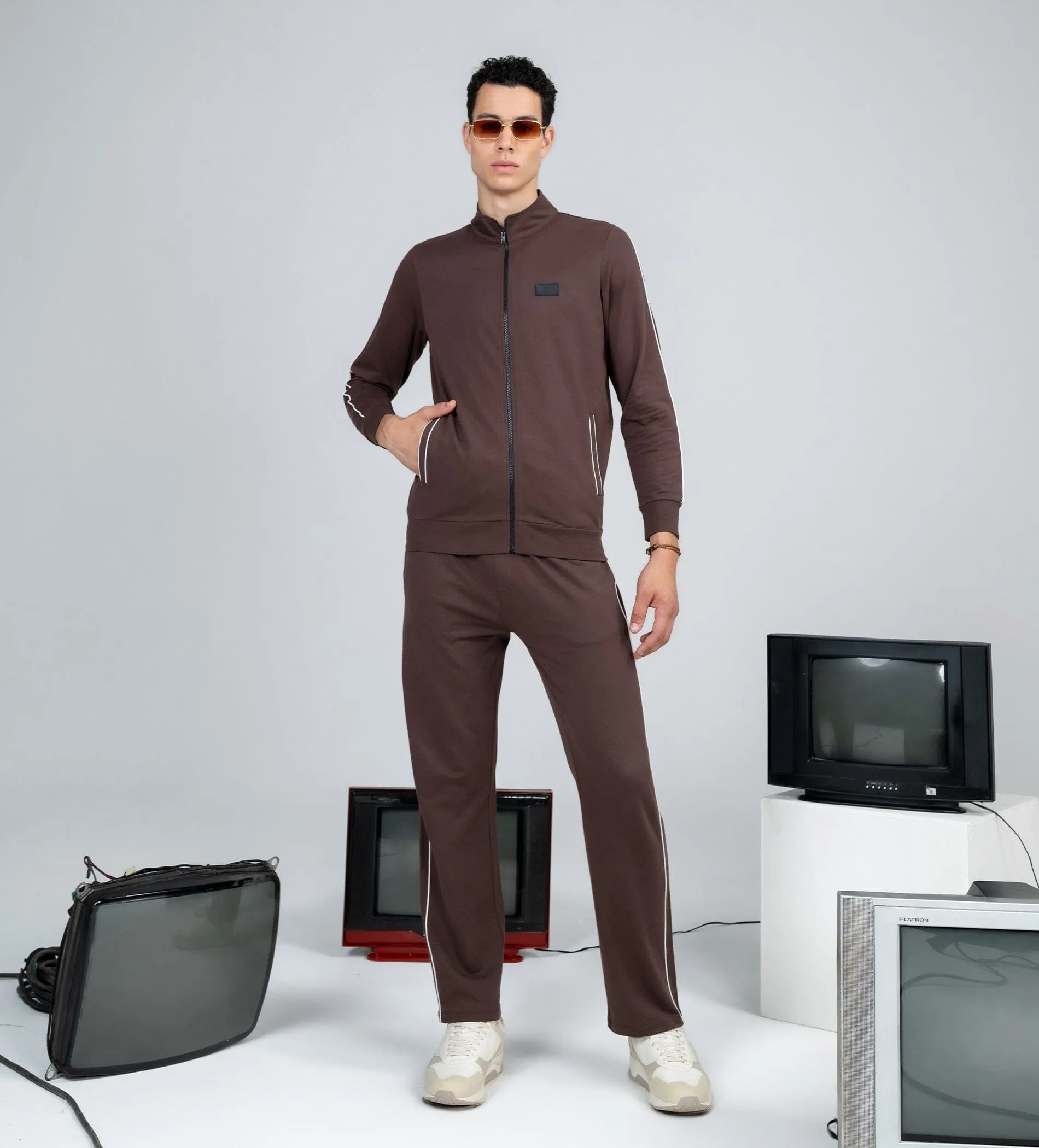 High-Contrast Brown Sweatshirt
