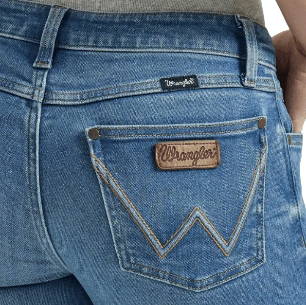 Wrangler Retro Women's Mae Eva Mid Rise Wide Leg Trouser Jean 112346617